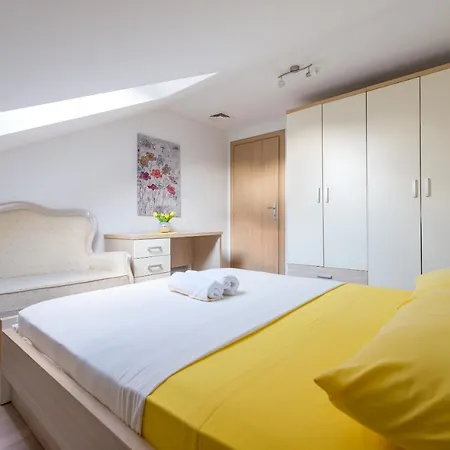 Seagulls Blue Bay شقة